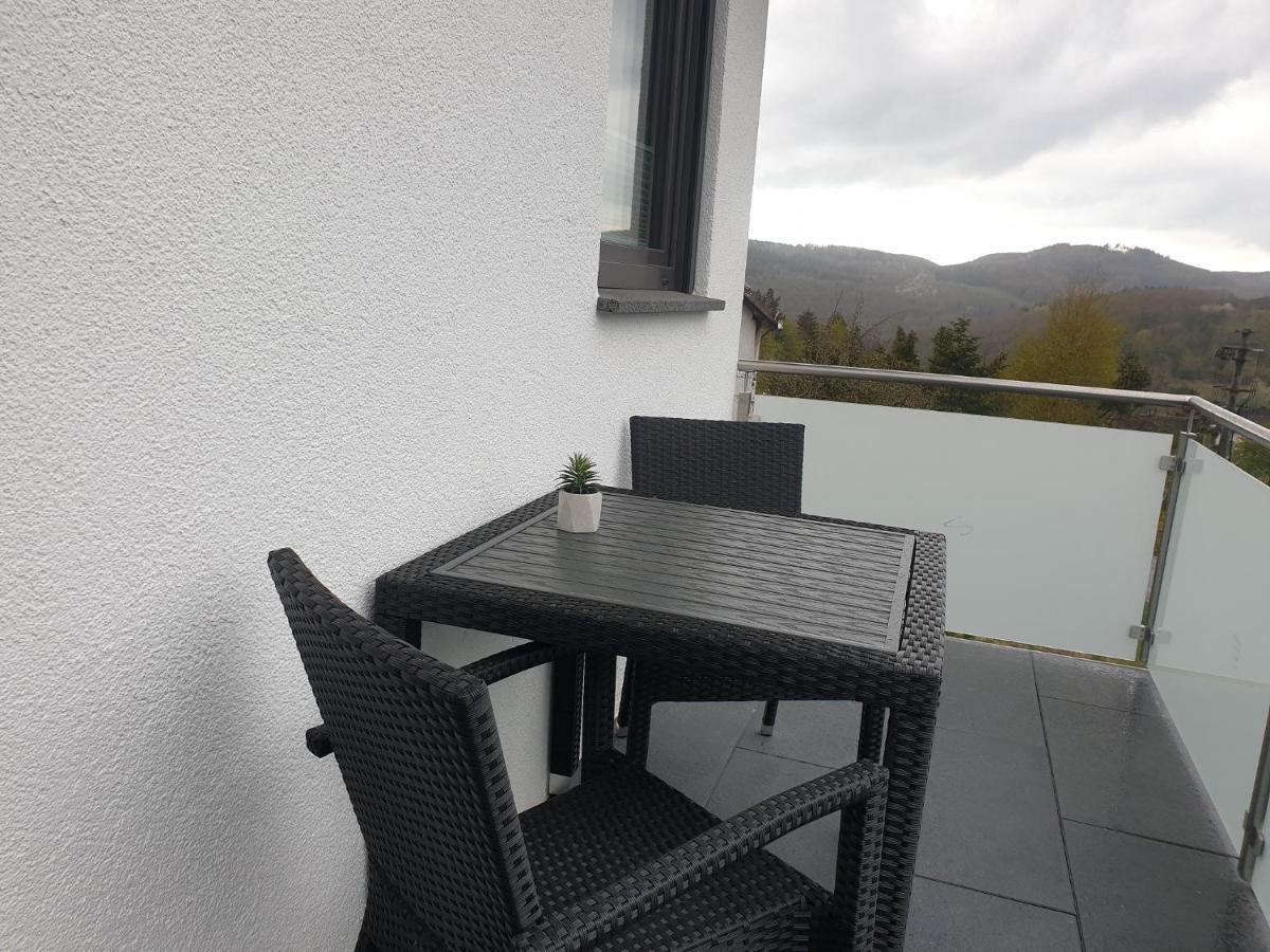 Ferienwohnungen Am Aeppelsberg Volkesfeld Exterior photo